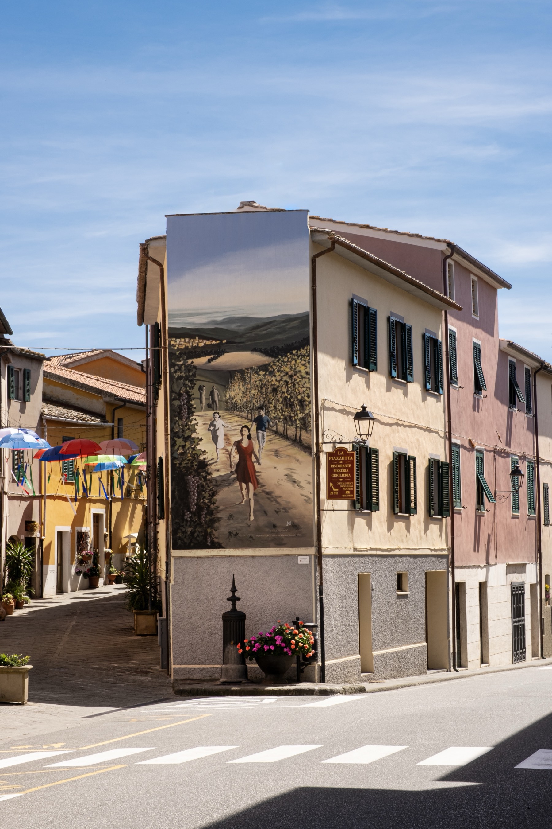 Casa Mario — Riparbella village mural